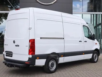 Mercedes-Benz Sprinter 2024 photo 2