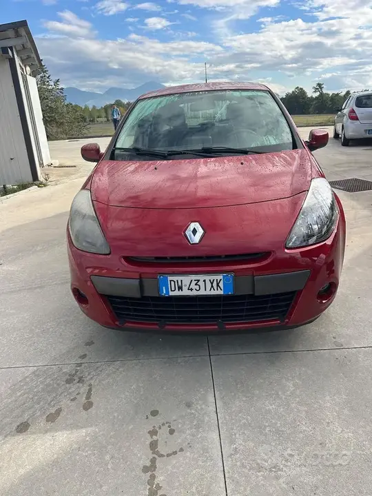Renault Clio 2009 photo 4