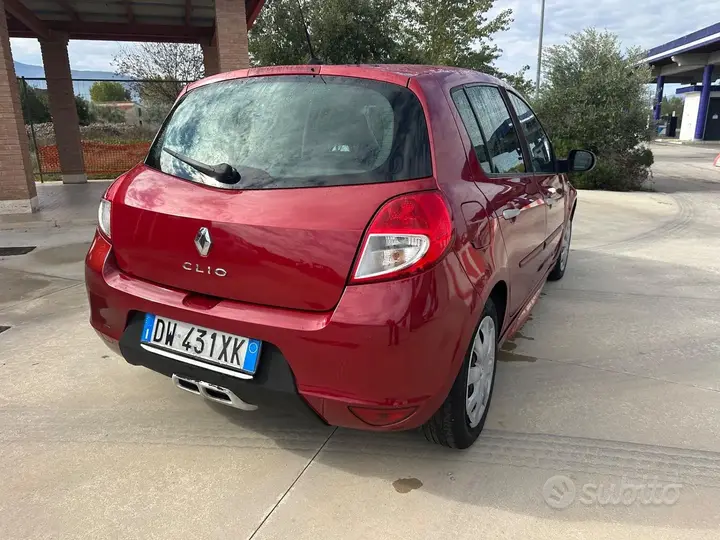 Renault Clio 2009 photo 5