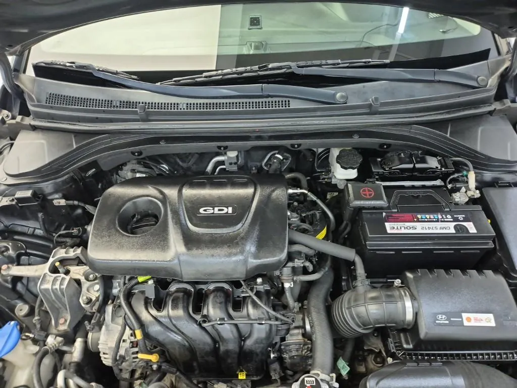 Hyundai Avante 2017 photo 5