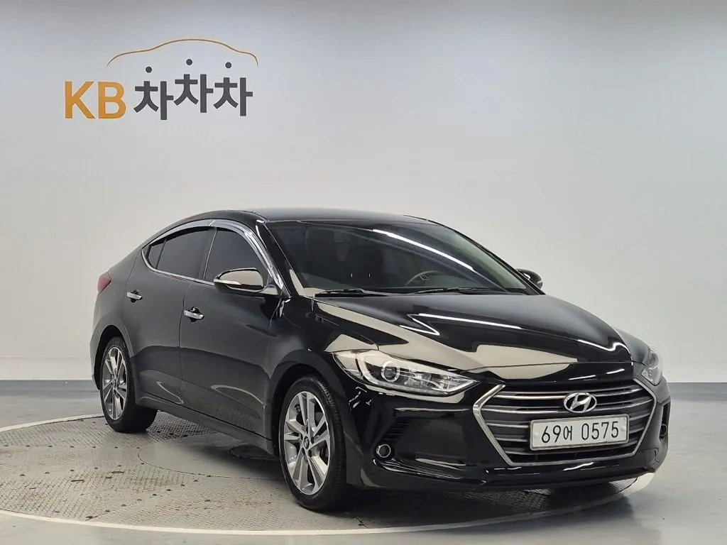Hyundai Avante 2017 photo 4