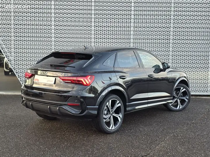 Audi Q3 2023 photo 5