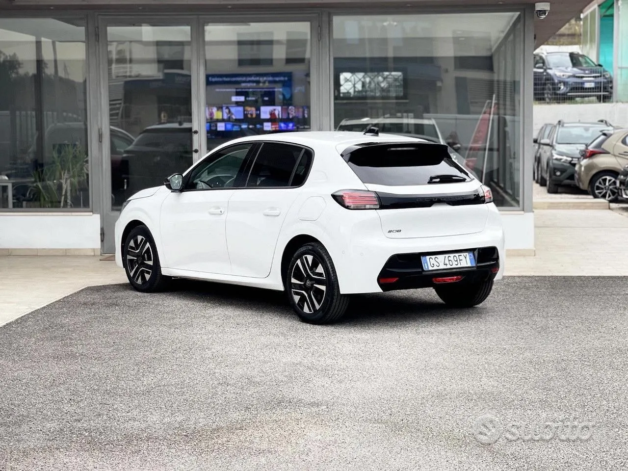Peugeot 208 2024 photo 4