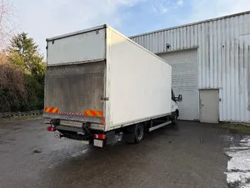 Iveco Daily 2022 photo 2