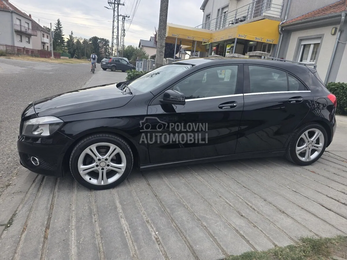 Mercedes-Benz A180 2013 photo 5