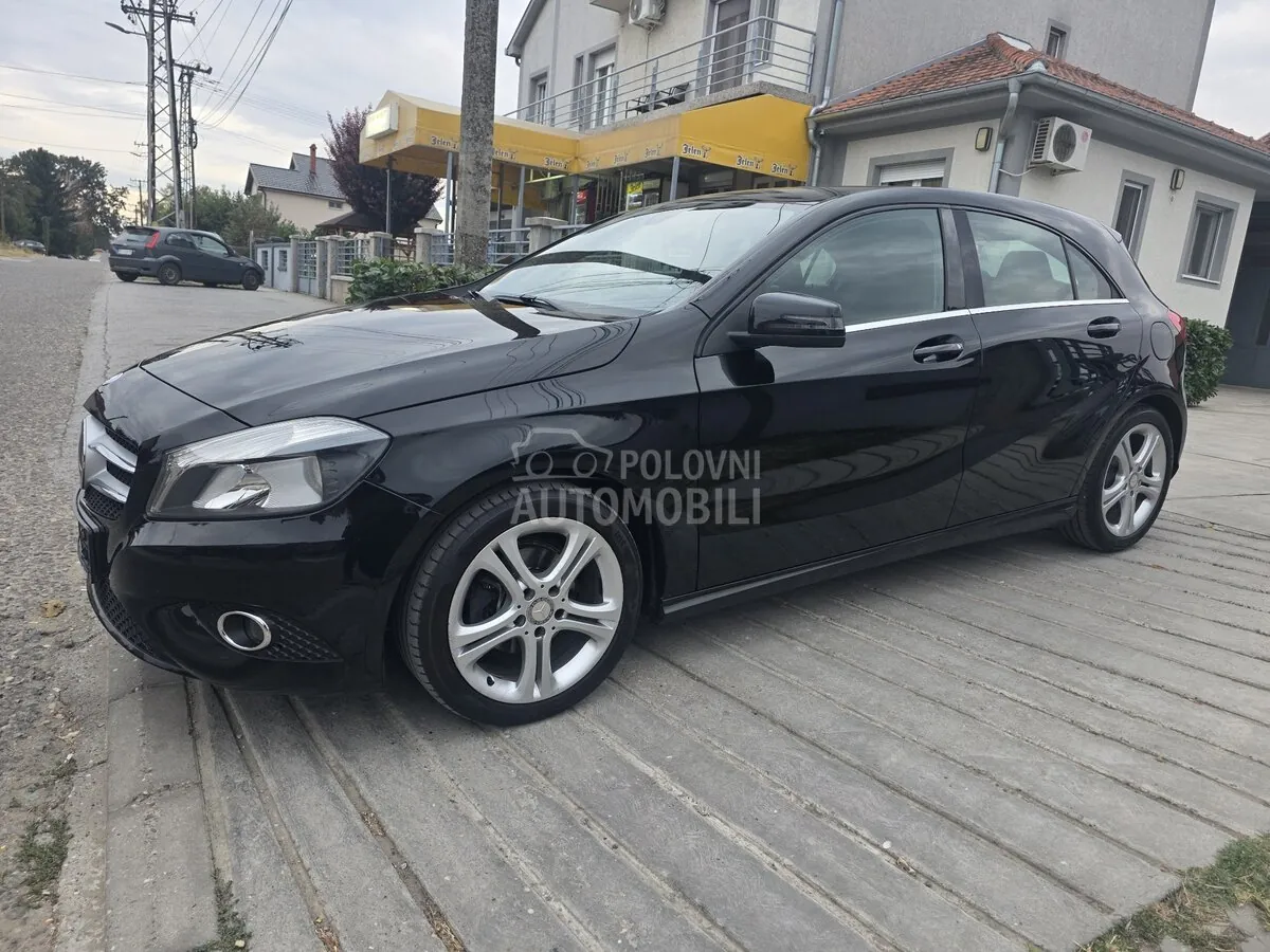 Mercedes-Benz A180
