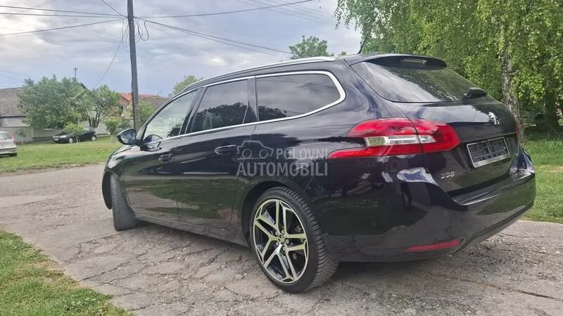 Peugeot 308 2015 photo 4