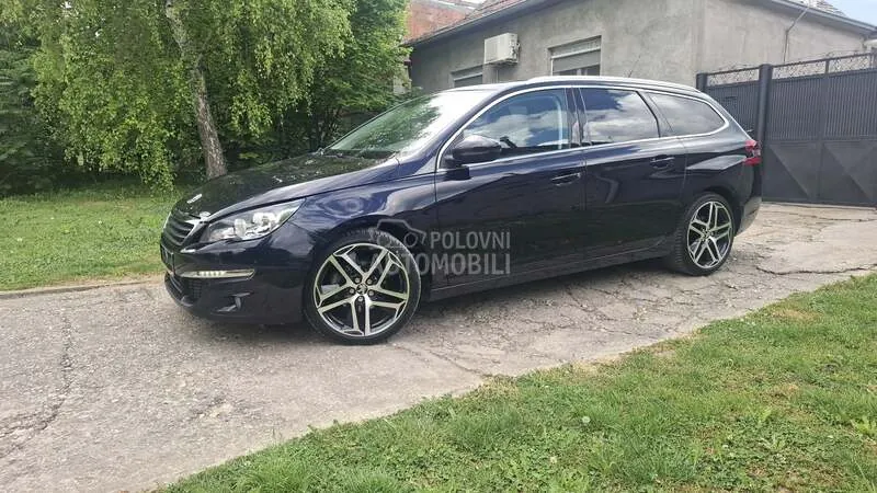 Peugeot 308 2015 photo 2