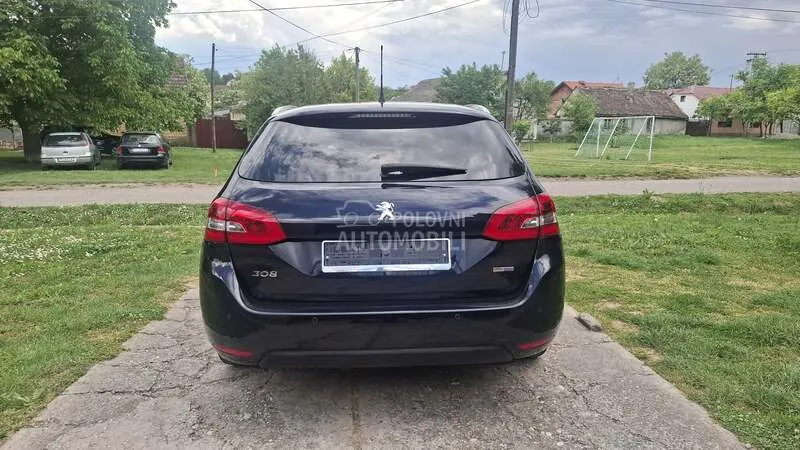 Peugeot 308 2015 photo 5