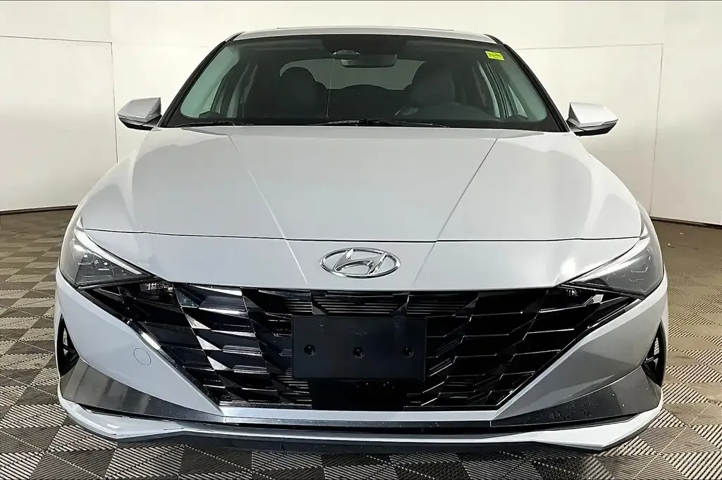 Hyundai Elantra 2021 photo 3