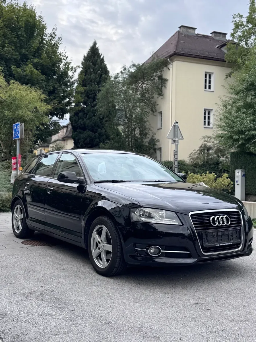 Audi A3 2012 photo 2