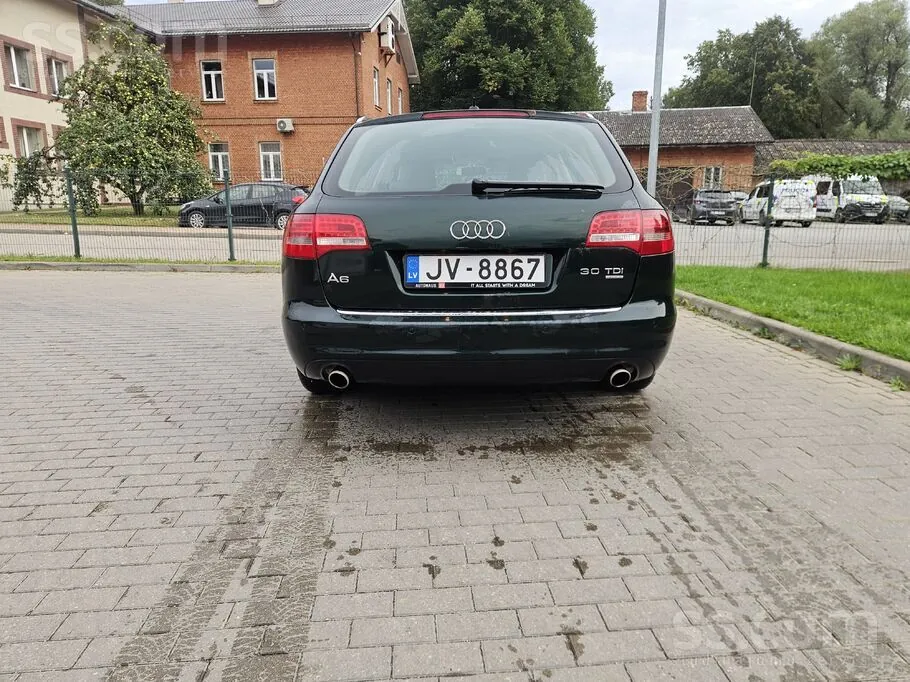 Audi A6 Avant 2010 photo 4