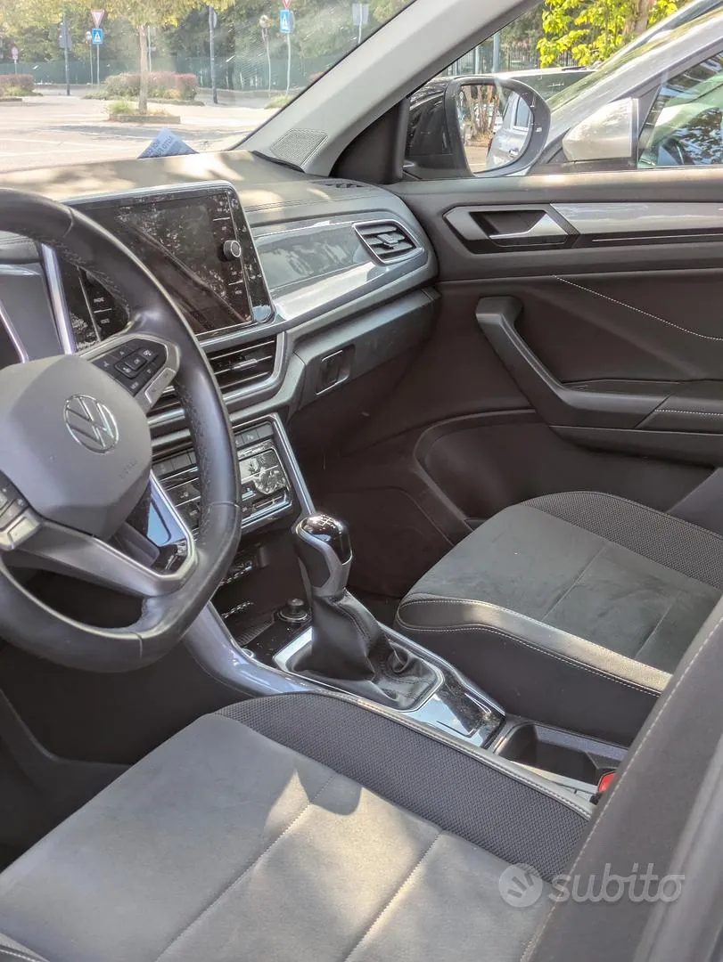 Volkswagen T-Roc 2023 photo 5