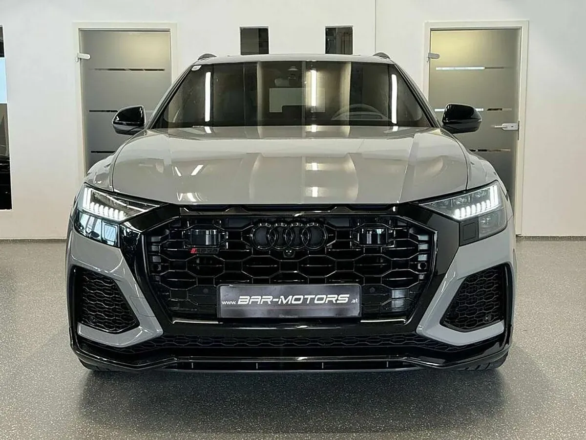Audi Q8 2023 photo 2