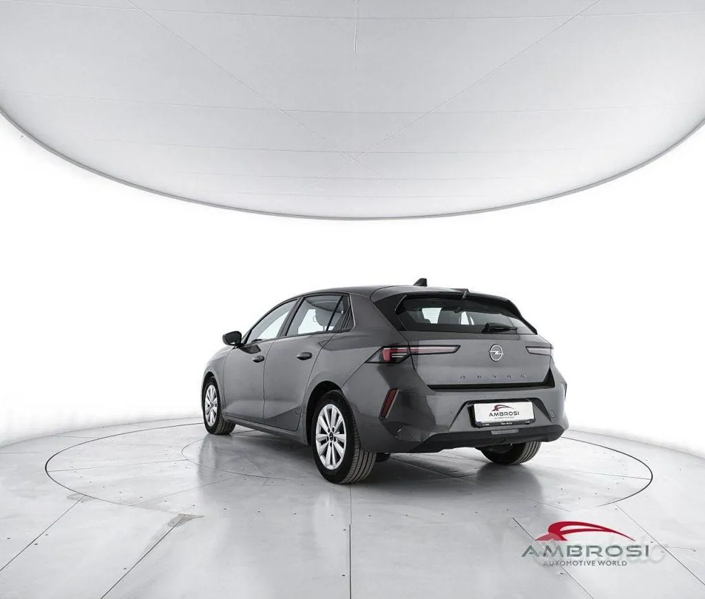 Opel Astra 2023 photo 4