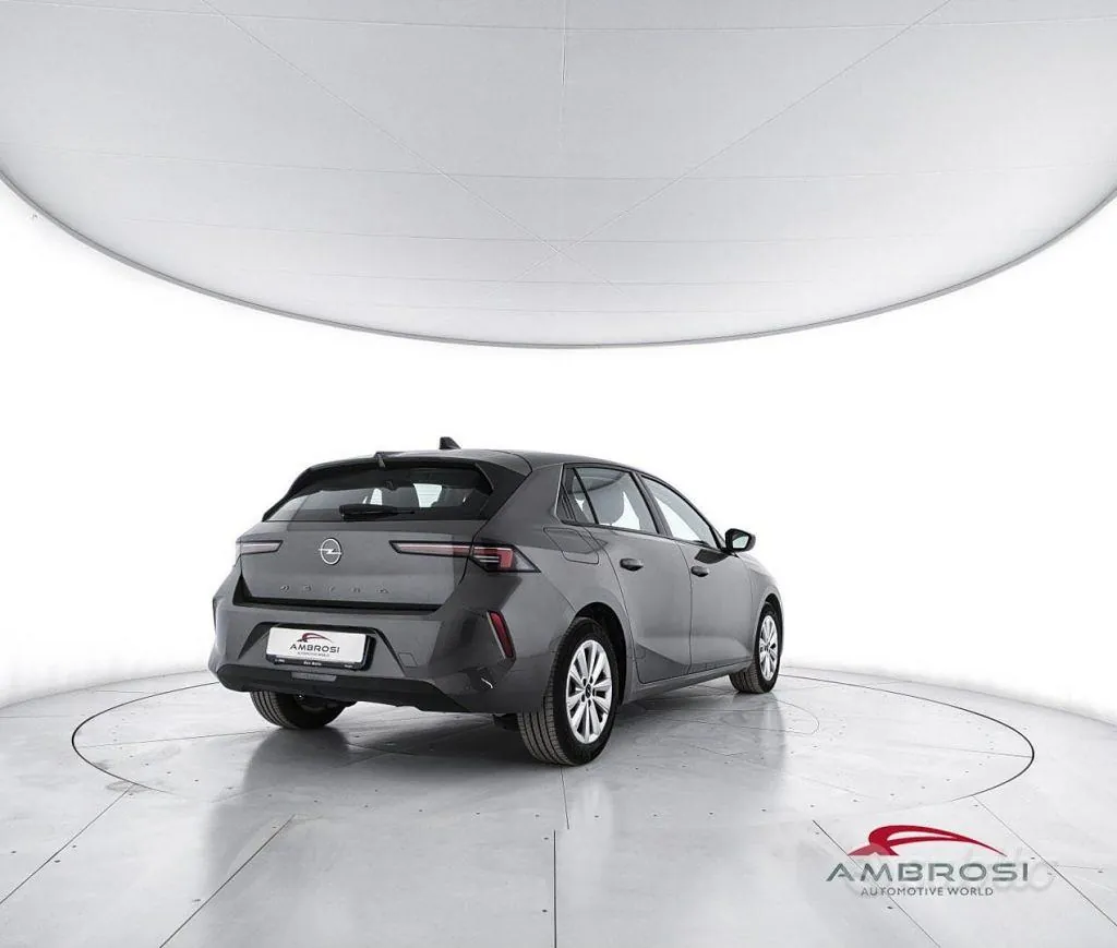 Opel Astra 2023 photo 3