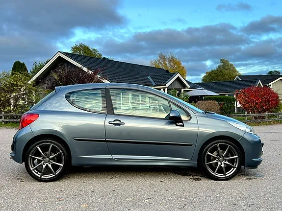 Peugeot 207 2007 photo 4