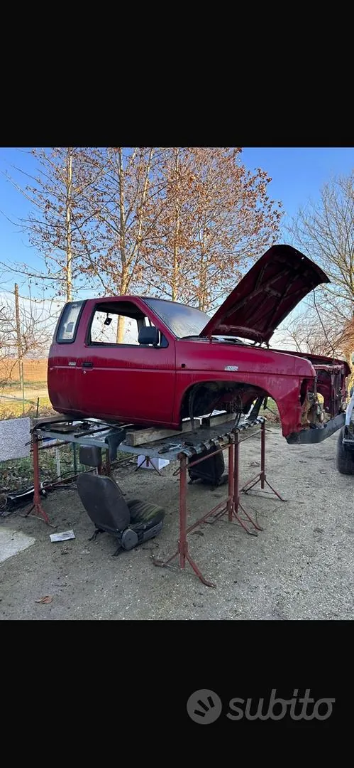Nissan King Cab 1986 photo 3