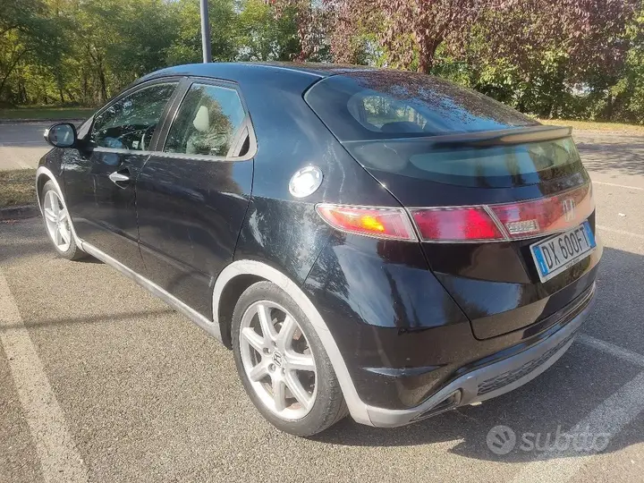 Honda Civic 2009 photo 3