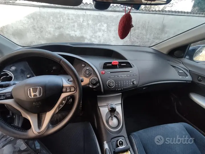 Honda Civic 2009 photo 4