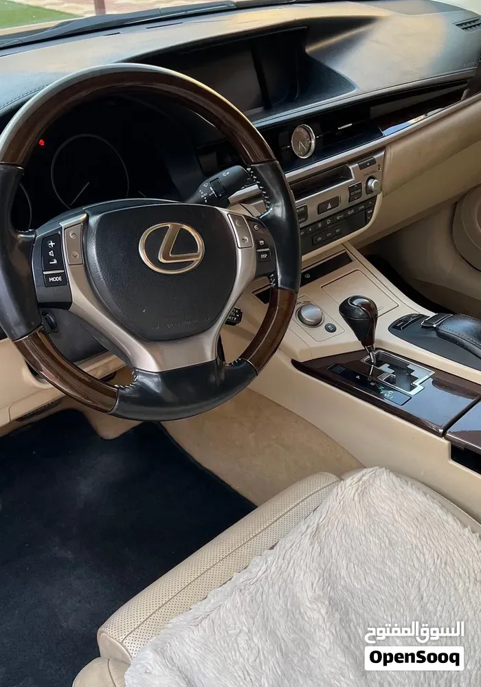 Lexus Es 350 2014 photo 2