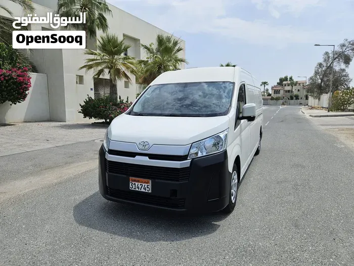 Toyota Hiace 2019 photo 3