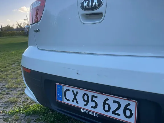 Kia Rio 2015 photo 4