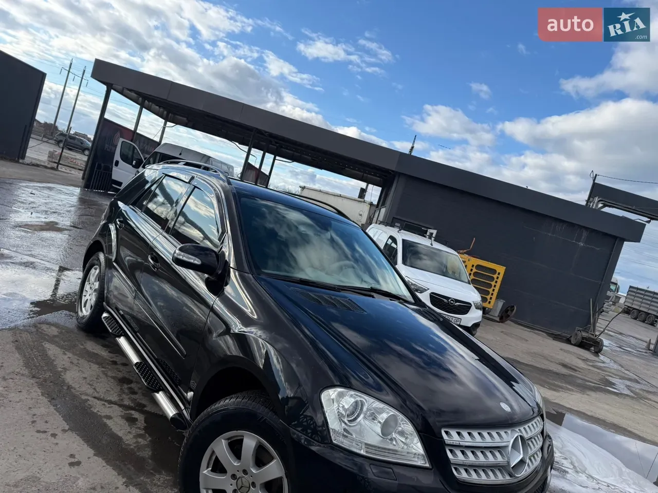 Mercedes-Benz M-Class 2005 photo 3