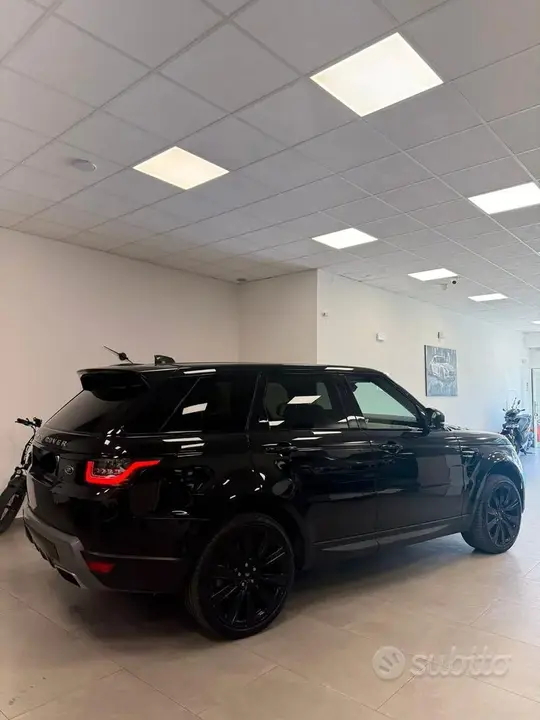 Land Rover Range Rover Sport 2021 photo 2
