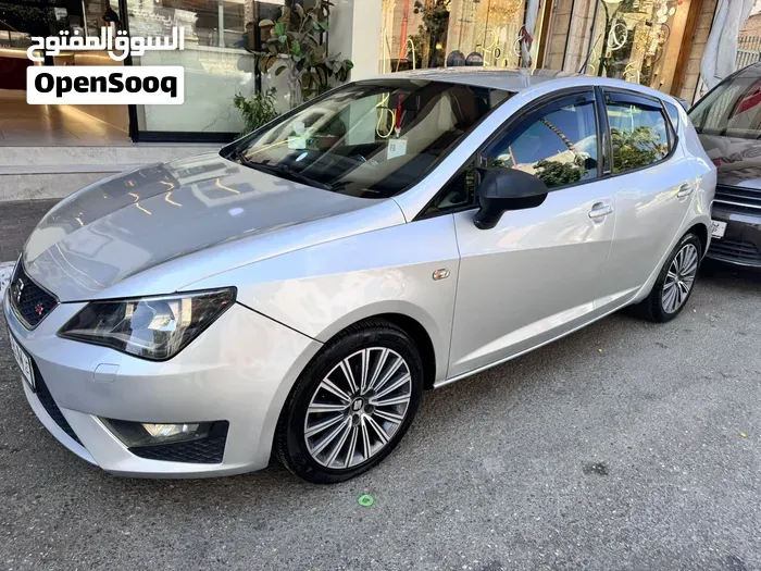 Seat Ibiza 2017 photo 2
