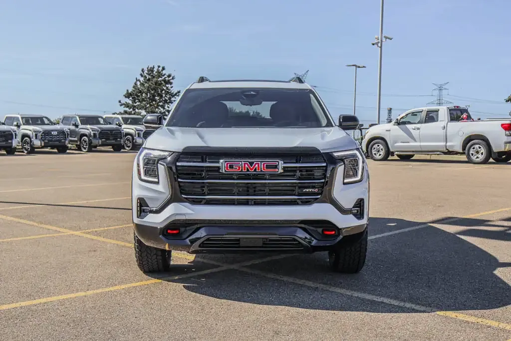 GMC Terrain 2027 photo 3