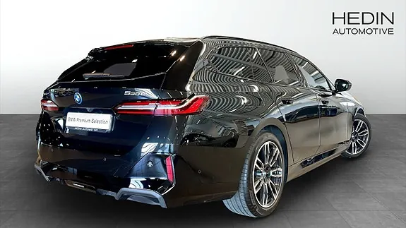 BMW 530E 2026 photo 2