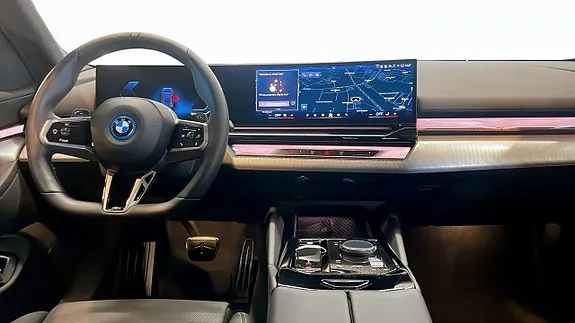 BMW 530E 2026 photo 4
