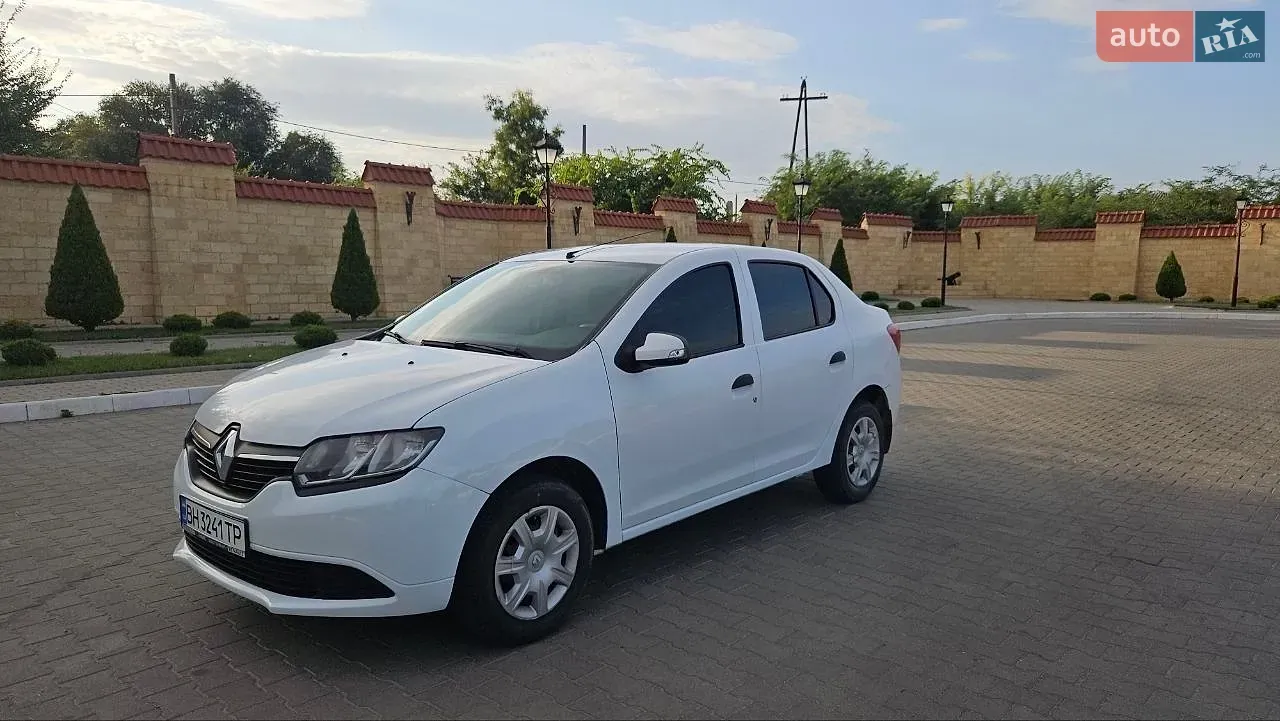 Renault Logan 2013 photo 5