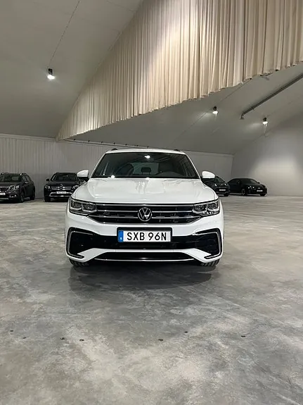Volkswagen Tiguan 2022 photo 2