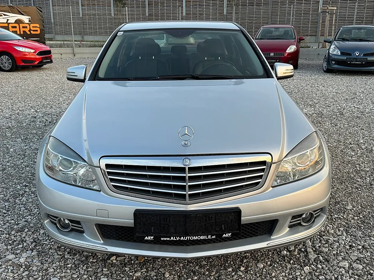 Mercedes-Benz C-Class 2010 photo 2