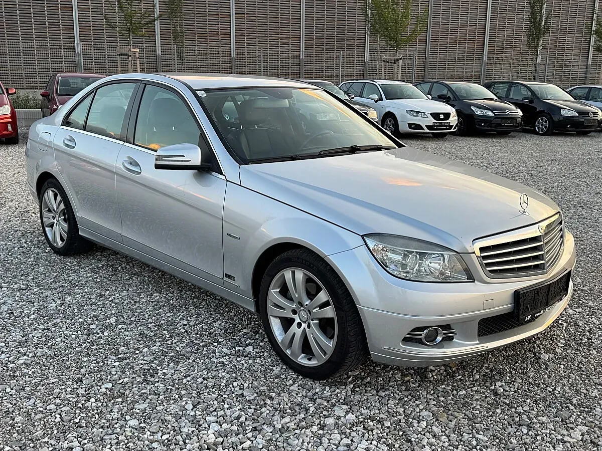 Mercedes-Benz C-Class 2010 photo 3