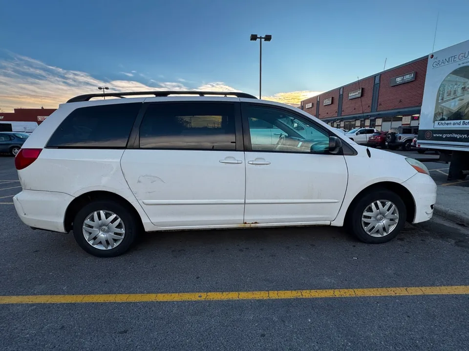 Toyota Sienna 2006 photo 5
