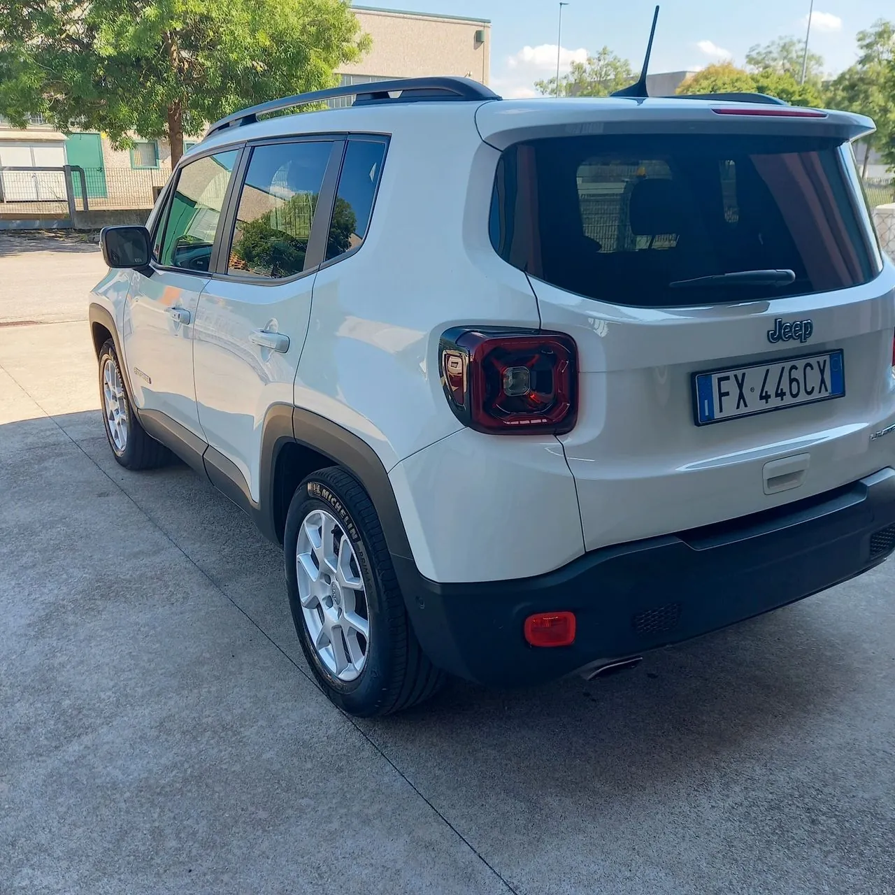 Jeep Renegade 2019 photo 3