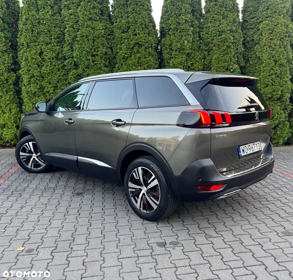 Peugeot 5008 2019 photo 2