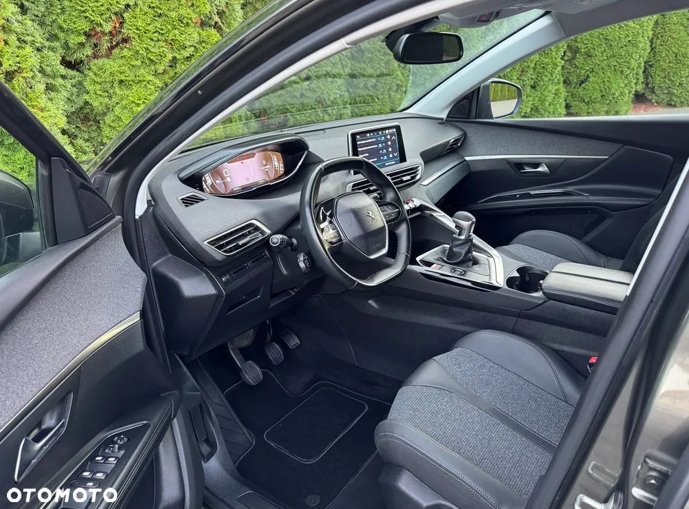Peugeot 5008 2019 photo 3