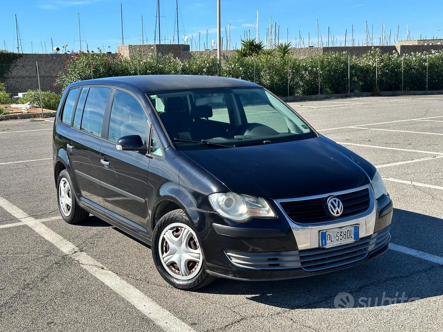 Volkswagen Touran 2008 photo 4