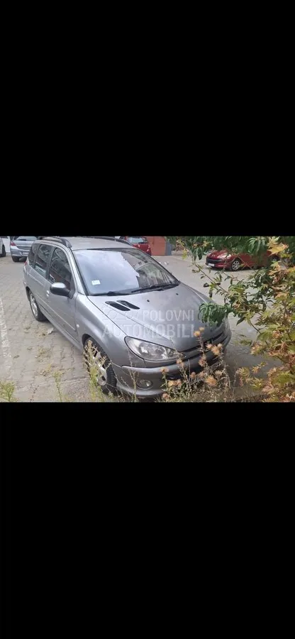 Peugeot 206 2003 photo 4