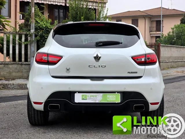 Renault Clio 2015 photo 2