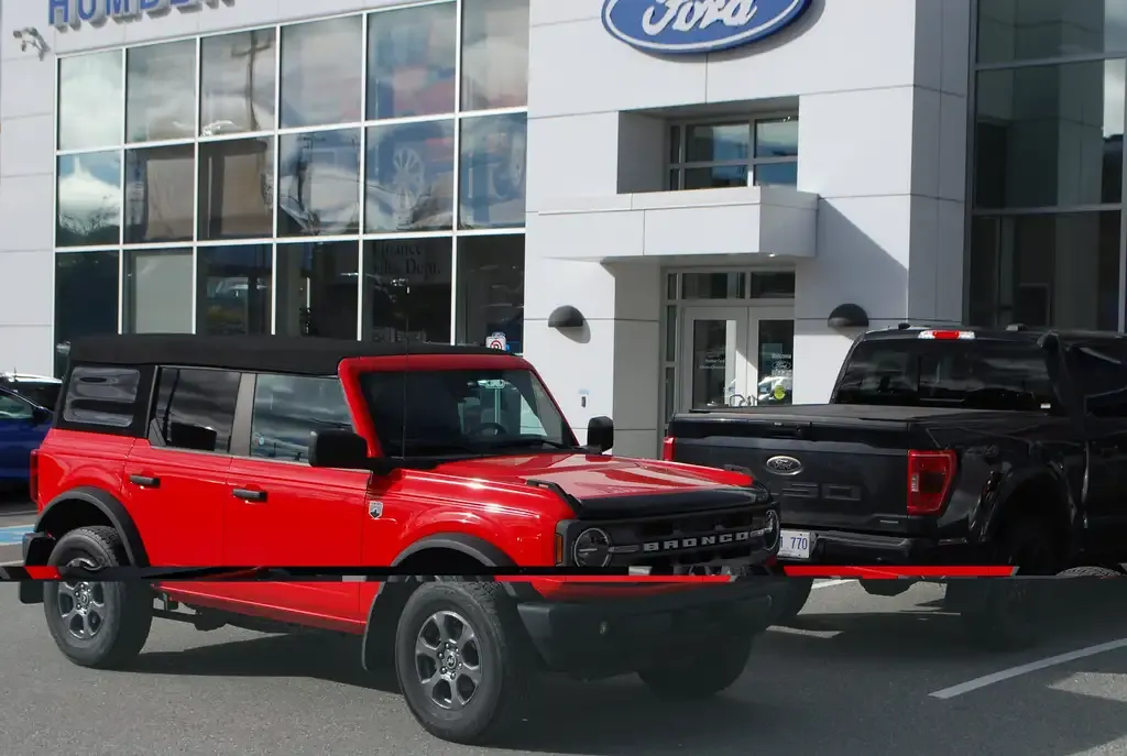 Ford Bronco 2022 photo 2