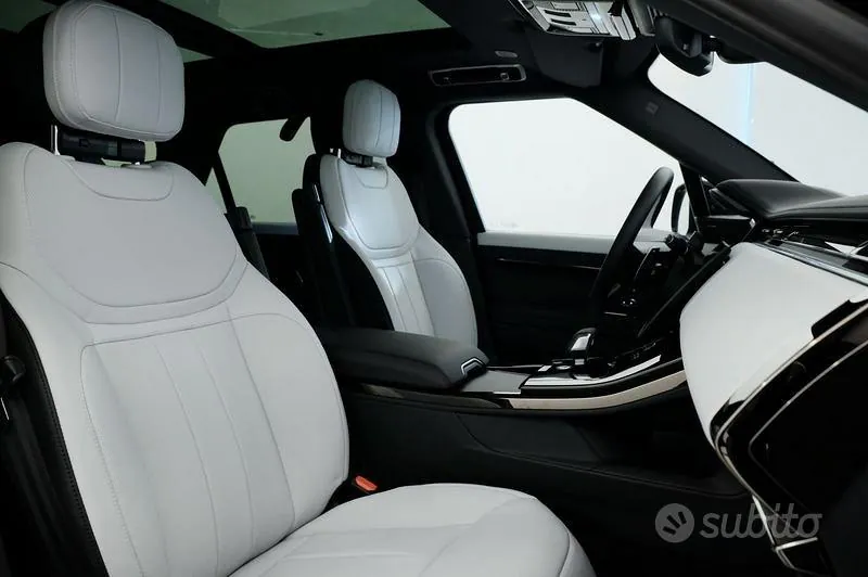 Land Rover Range Rover Sport 2026 photo 2