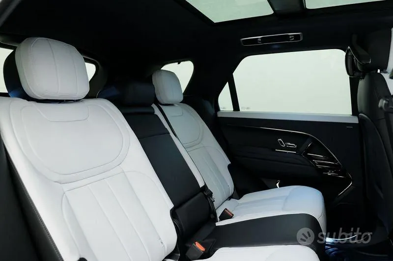 Land Rover Range Rover Sport 2026 photo 4