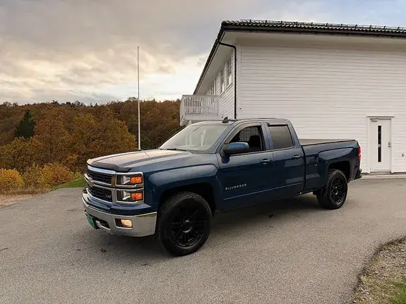 Chevrolet Silverado 1500 2015 photo 2