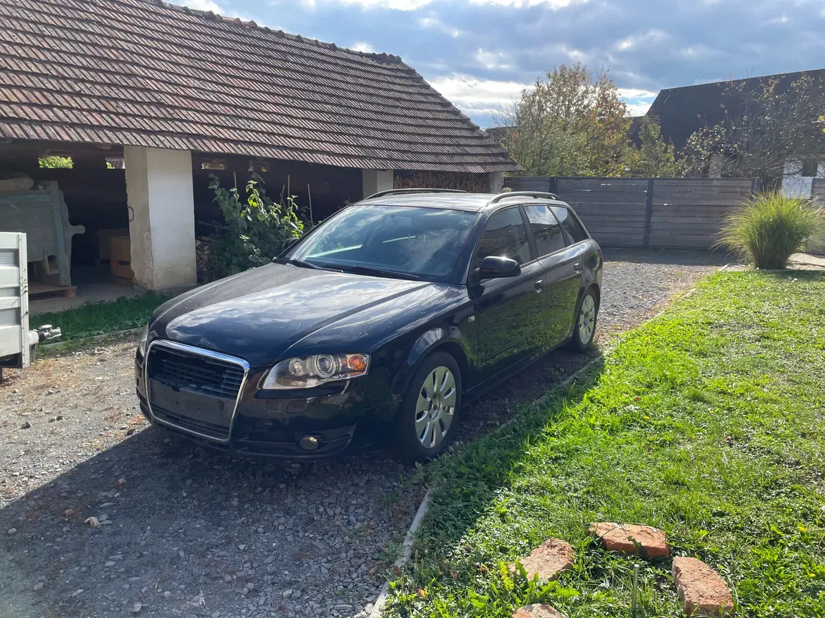 Audi A4 2005 photo 2