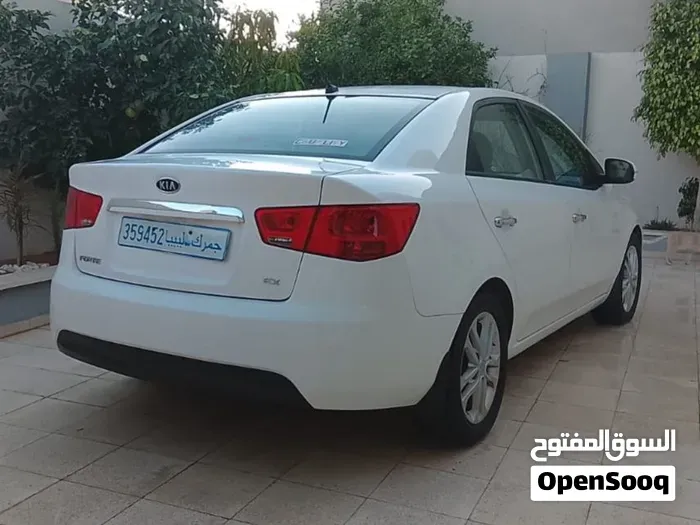 Kia Forte 2012 photo 3